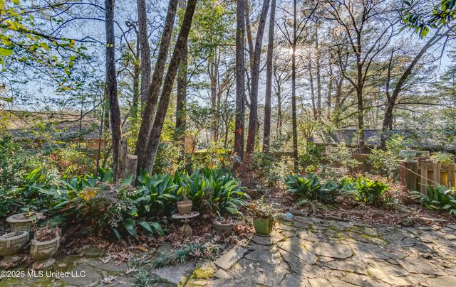 4018 Eastwood Place, Jackson, MS 39211