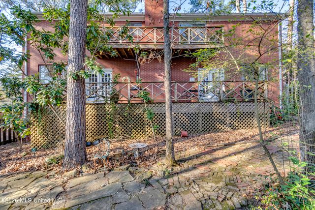 4018 Eastwood Place, Jackson, MS 39211