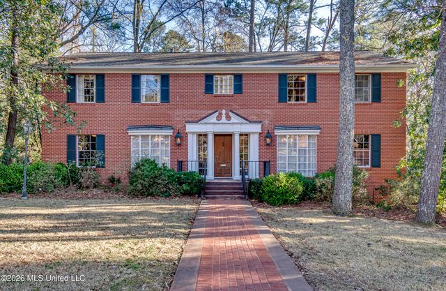 4018 Eastwood Place, Jackson, MS 39211