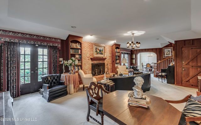 4018 Eastwood Place, Jackson, MS 39211