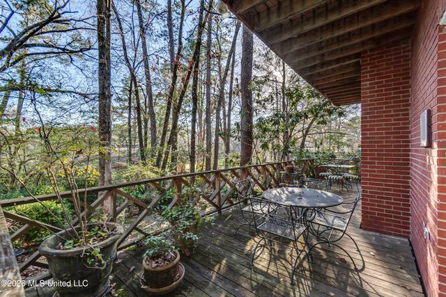 4018 Eastwood Place, Jackson, MS 39211