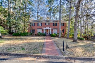 4018 Eastwood Place, Jackson, MS 39211
