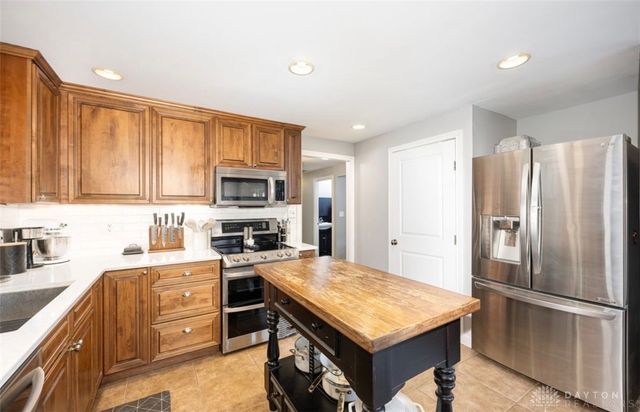 183 Monarch Road, Centerville, OH 45458