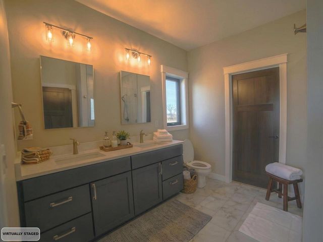 1813 Arbor Ridge Way, Janesville, WI 53548