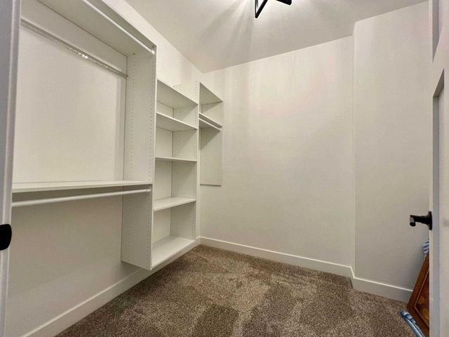 1813 Arbor Ridge Way, Janesville, WI 53548