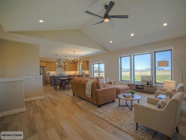 1813 Arbor Ridge Way, Janesville, WI 53548