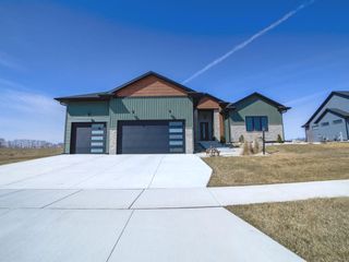 1813 Arbor Ridge Way, Janesville, WI 53548