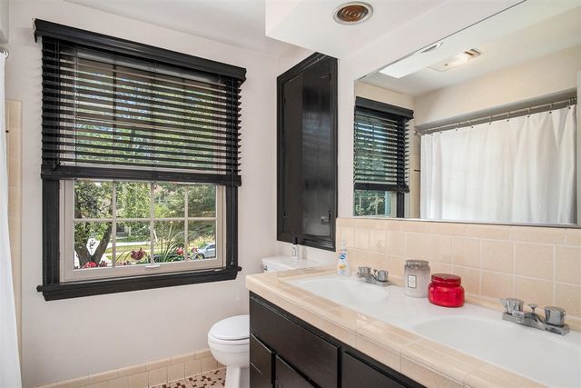 1753 Breton Road, Grand Rapids, MI 49506