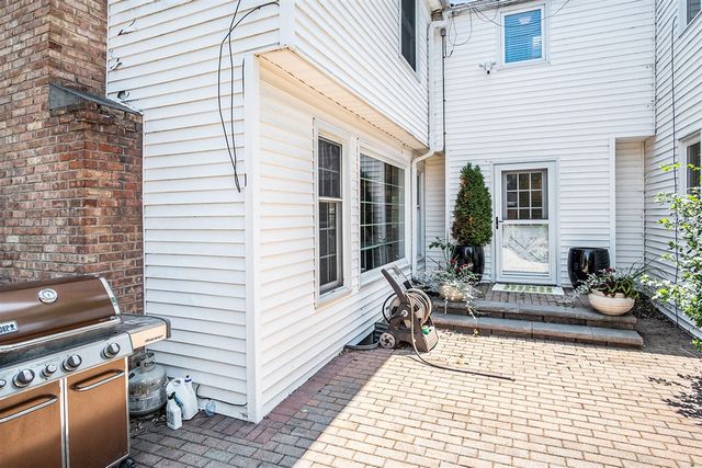 1753 Breton Road, Grand Rapids, MI 49506