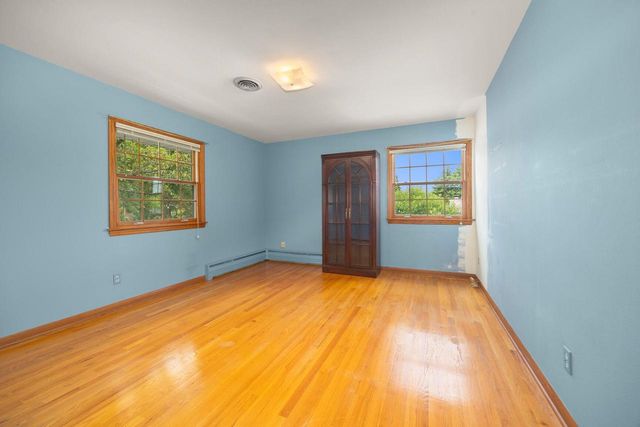 2828 N 122nd STREET, Wauwatosa, WI 53222