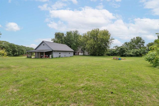W5102 CARNEY ROAD, Hilbert, WI 54129