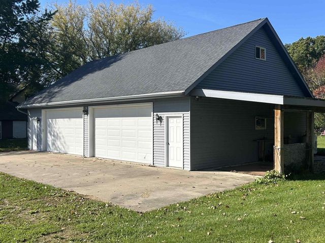 W5102 CARNEY ROAD, Hilbert, WI 54129