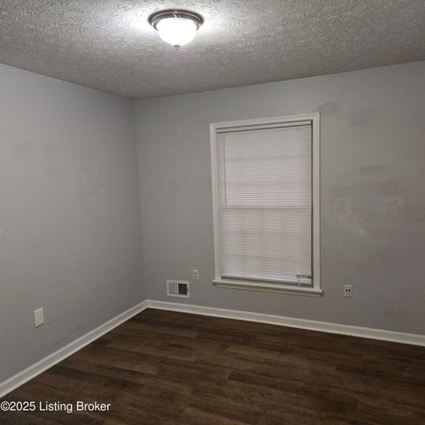 3513 Dorset Rd, Louisville, KY 40214