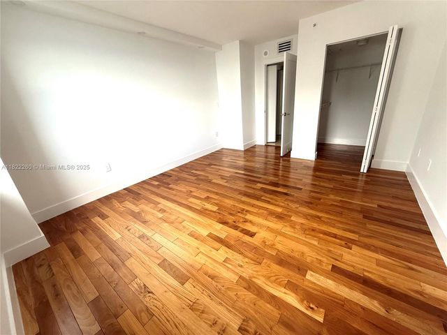 1155 Brickell Bay Dr 1703, Miami, FL 33131