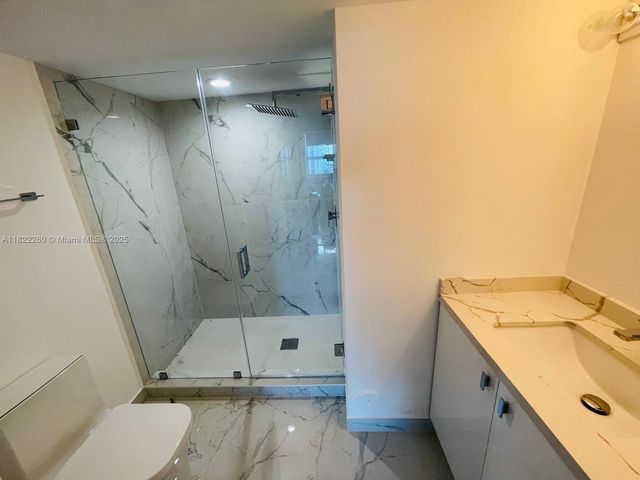 1155 Brickell Bay Dr 1703, Miami, FL 33131