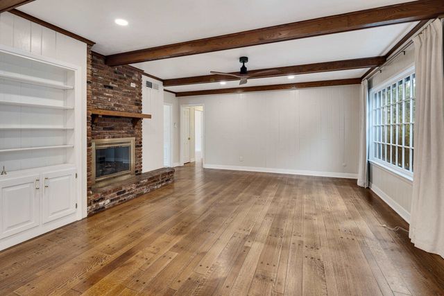 271 WAKEFIELD DR, Memphis, TN 38117