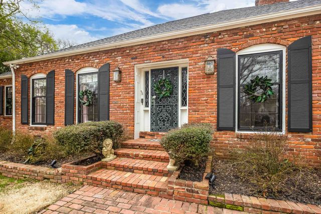 271 WAKEFIELD DR, Memphis, TN 38117