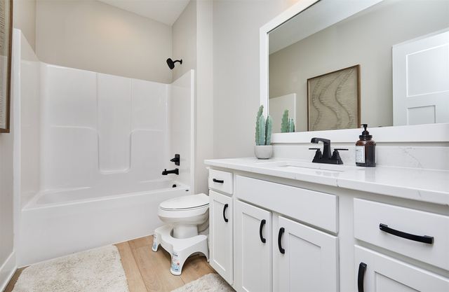 2735 SE Florence Drive, Waukee, IA 50263
