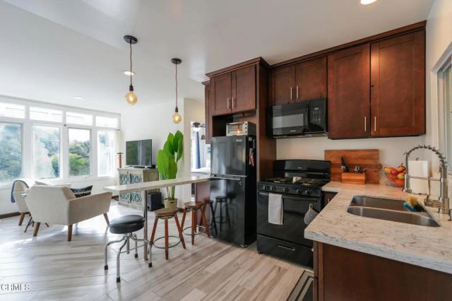 7078 High Cliff Trail, Tujunga, CA 91042