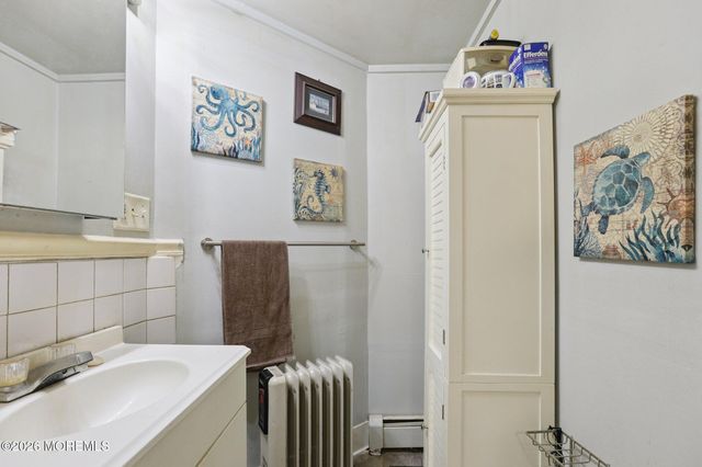 36 Gladney Avenue, Toms River, NJ 08753