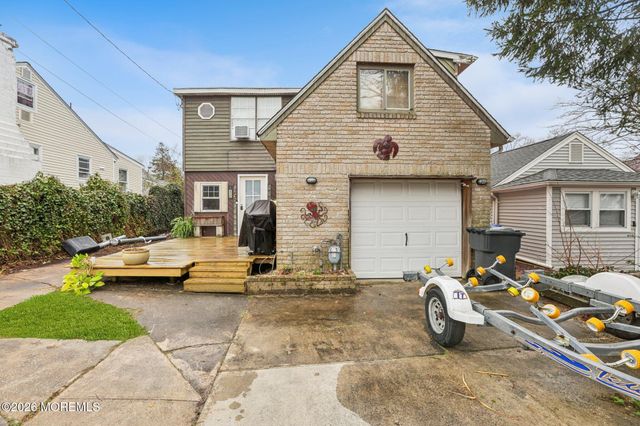 36 Gladney Avenue, Toms River, NJ 08753