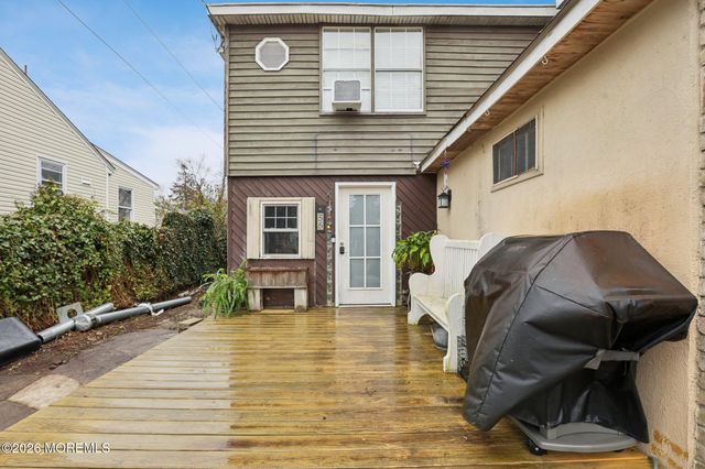 36 Gladney Avenue, Toms River, NJ 08753