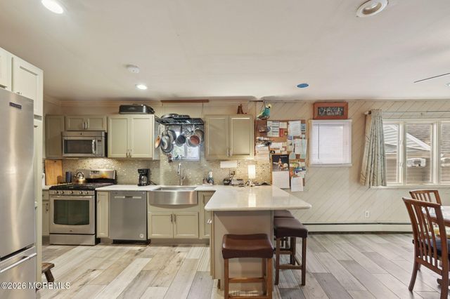 36 Gladney Avenue, Toms River, NJ 08753