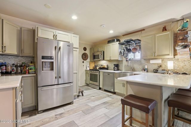 36 Gladney Avenue, Toms River, NJ 08753