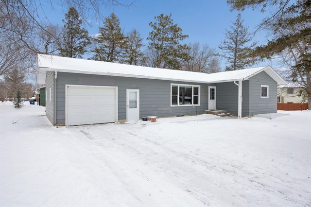 924 King Avenue SW, Wadena, MN 56482