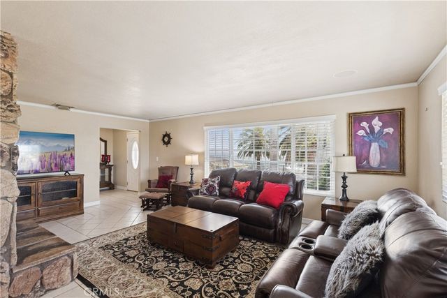 29541 Nichols Street, Lake Elsinore, CA 92530
