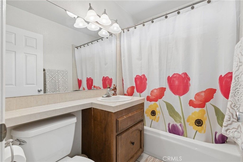Image 26 of property listing at 29541 Nichols Street, Lake Elsinore, CA 92530