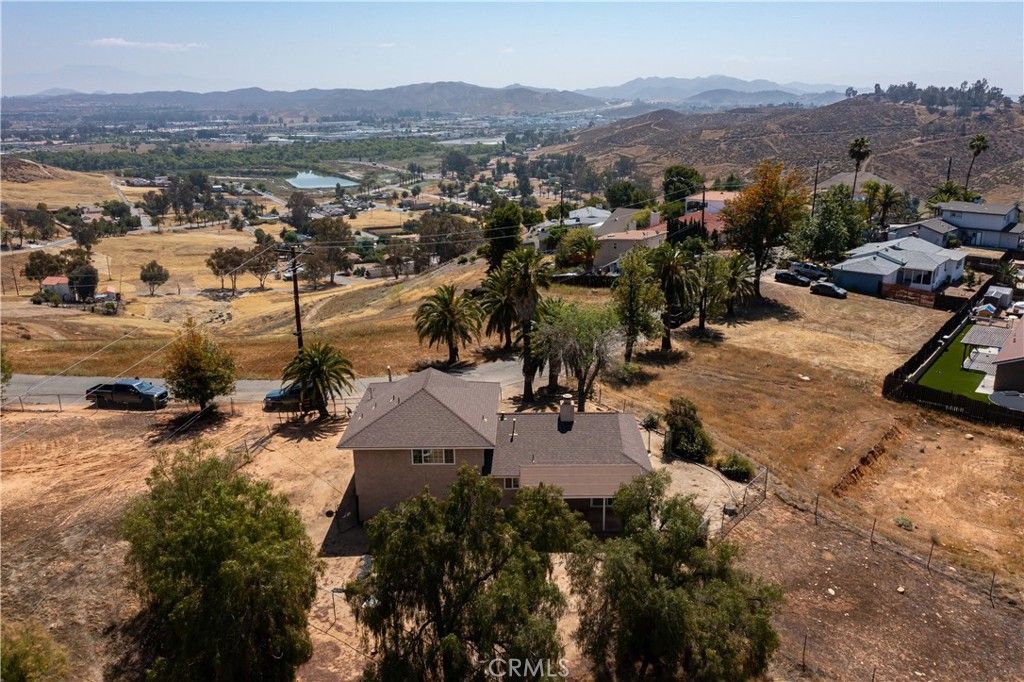 Image 32 of property listing at 29541 Nichols Street, Lake Elsinore, CA 92530