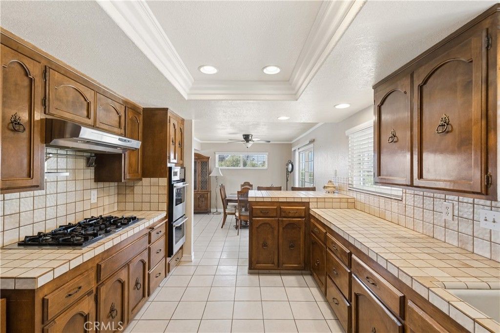 Image 9 of property listing at 29541 Nichols Street, Lake Elsinore, CA 92530