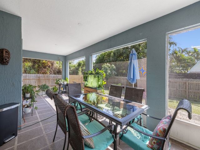 497 Alamanda Avenue, Sebastian, FL 32958