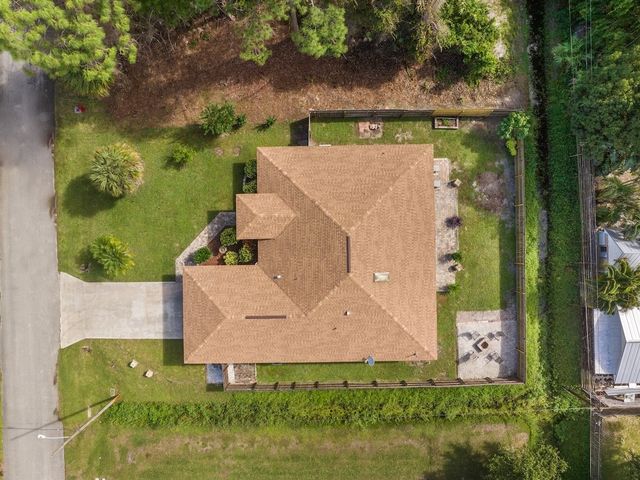 497 Alamanda Avenue, Sebastian, FL 32958