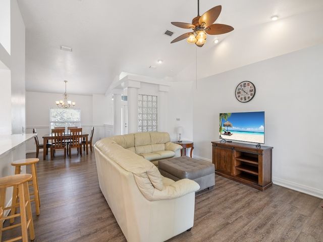 497 Alamanda Avenue, Sebastian, FL 32958