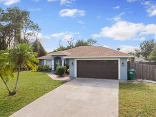 497 Alamanda Avenue, Sebastian, FL 32958
