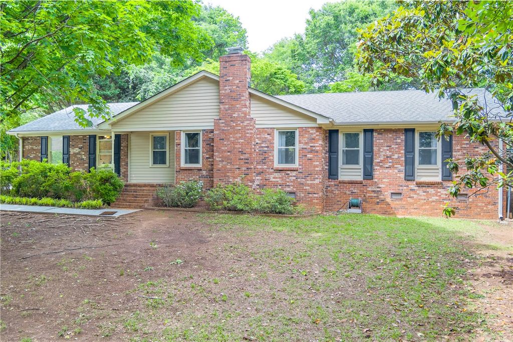 205 Southgate Circle, Piedmont, SC 29673