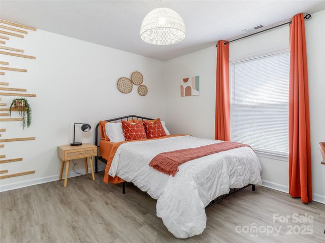 792 Algood Avenue, Hope Mills, NC 28348