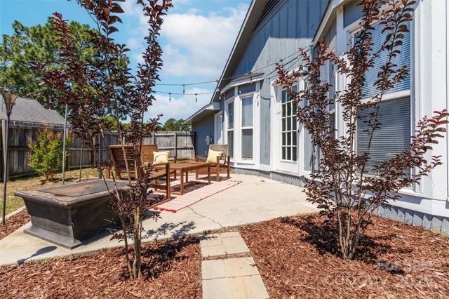 792 Algood Avenue, Hope Mills, NC 28348