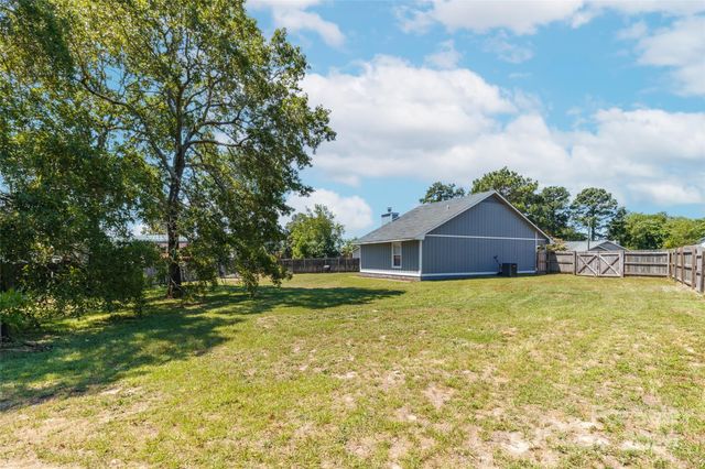 792 Algood Avenue, Hope Mills, NC 28348