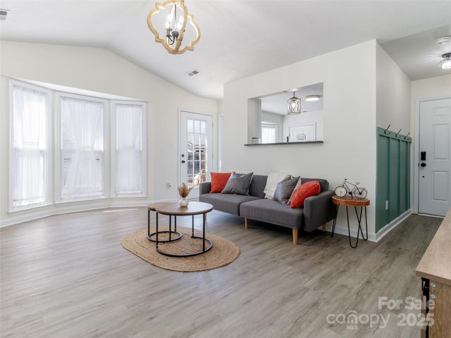 792 Algood Avenue, Hope Mills, NC 28348