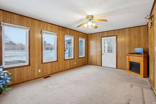 1670 W Old Waynetown Road, Crawfordsville, IN 47933