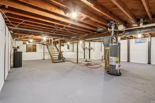 1670 W Old Waynetown Road, Crawfordsville, IN 47933