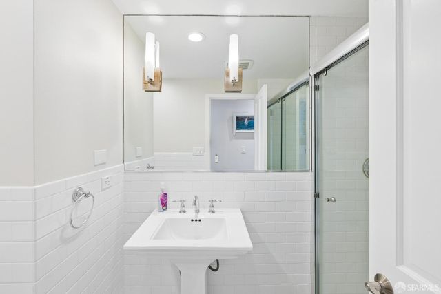 1022 Powell Street 2, San Francisco, CA 94108