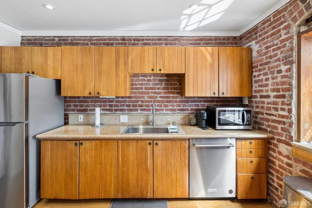 1022 Powell Street 2, San Francisco, CA 94108