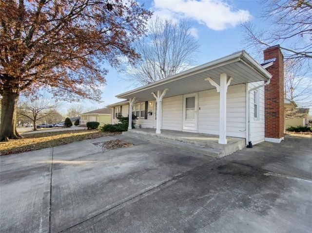 4120 S Cottage Avenue, Independence, MO 64055