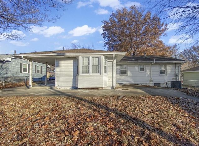 4120 S Cottage Avenue, Independence, MO 64055