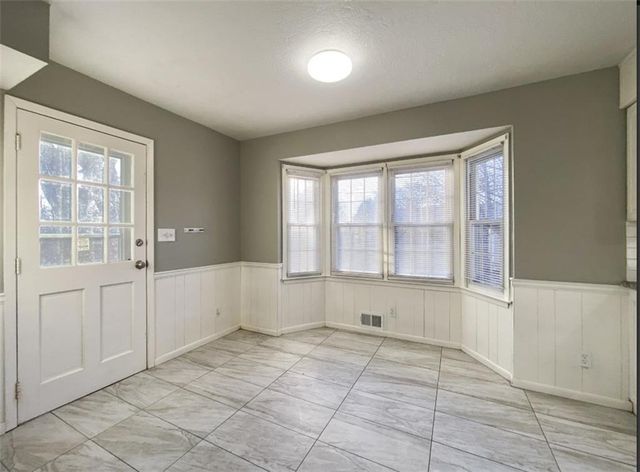 4120 S Cottage Avenue, Independence, MO 64055