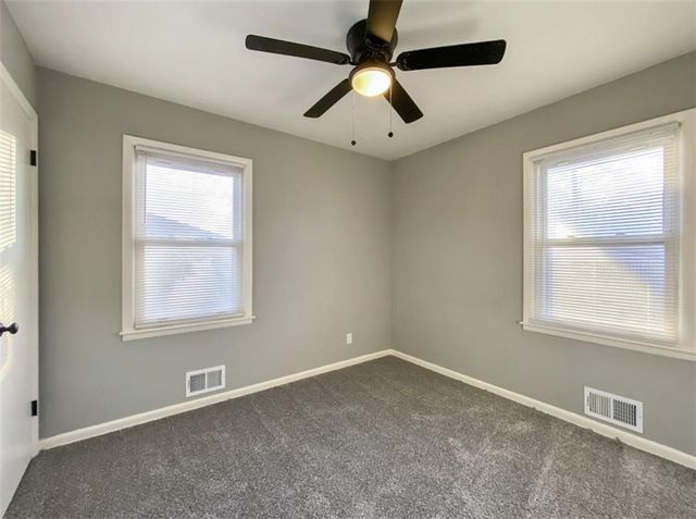 4120 S Cottage Avenue, Independence, MO 64055